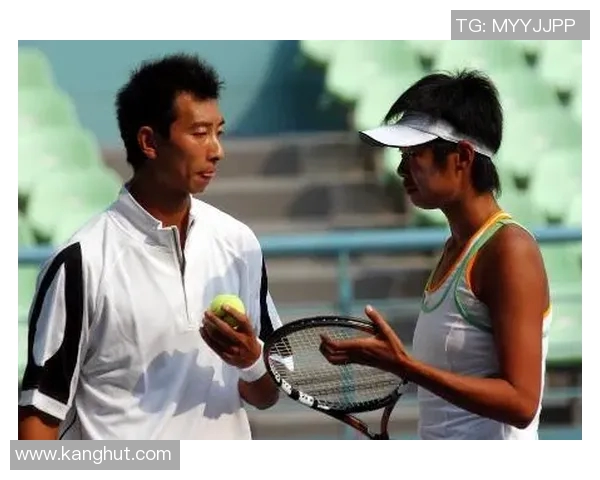 成都网球队边路渗透战术解析与深度剖析网球竞技的魅力与技巧 成都网球队边路渗透战术解析与深度剖析网球竞技的魅力与技巧