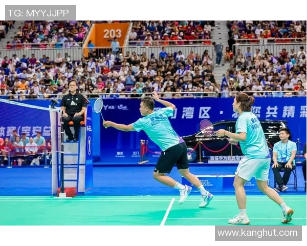 广州羽毛球队防守战术深度分析与实战应用探讨 广州羽毛球队防守战术深度分析与实战应用探讨