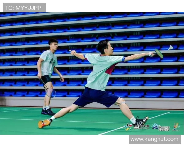 成都羽毛球队与深圳羽毛球队的精彩对决分析与战术探讨